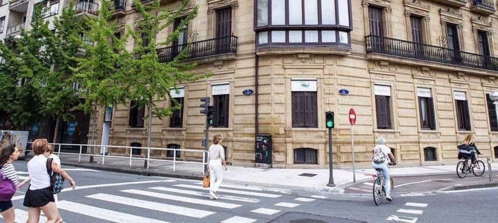 Downtown River Hostel San Sebastián Exteriör bild